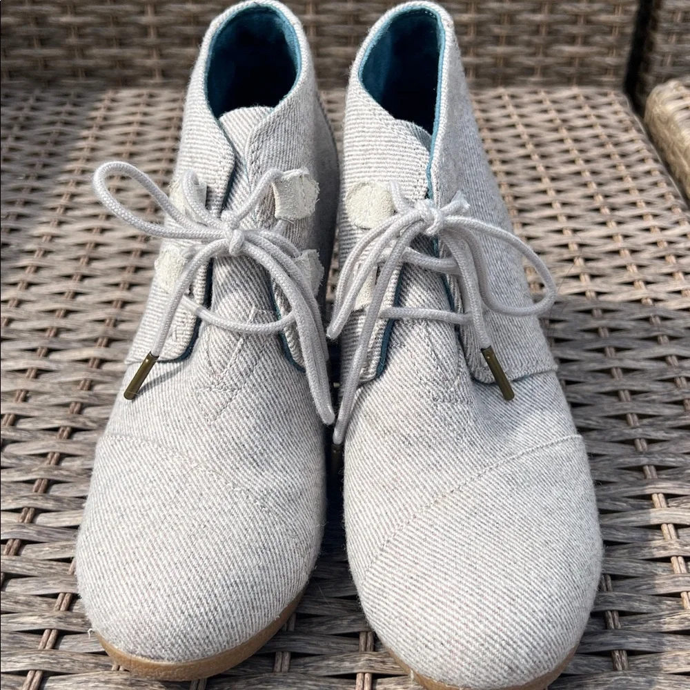 Toms Women's Cream Tan Wedge Elegant‎ Neutral Ankle Bootie Shoes Size 7